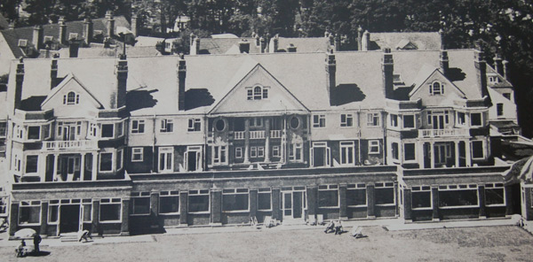 The Royal Hotel - TThe History